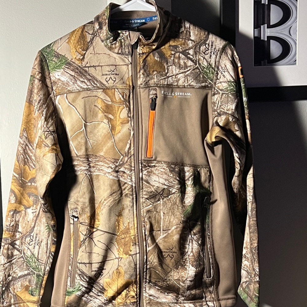 Field & Stream Women’s Large Realtree Camouflage Jacket with Orange Accent